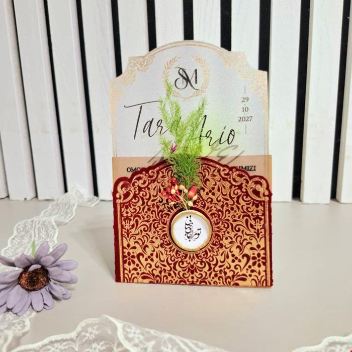 کارت عروسی طلقی با پاکت مخملی و گل خشک